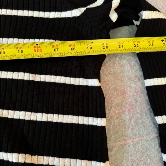 Lane Bryant Sweater Black And White 22/24 - Picture 6 of 7